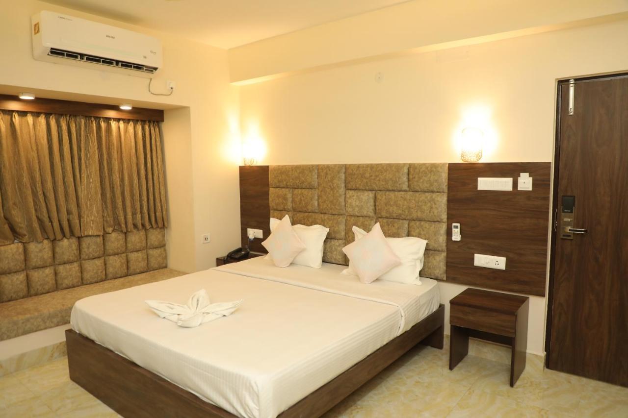 Hotel Bandhan Residency Колката Екстериор снимка