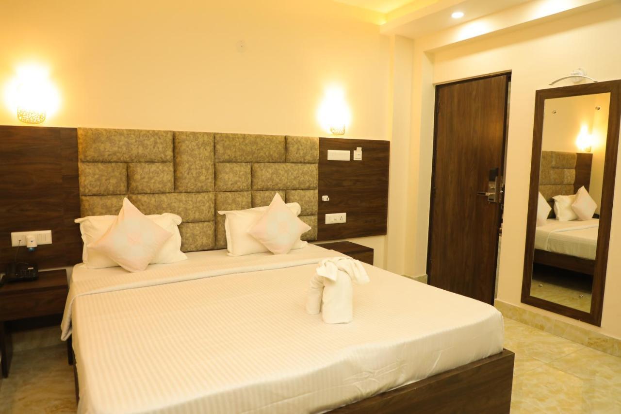 Hotel Bandhan Residency Колката Екстериор снимка