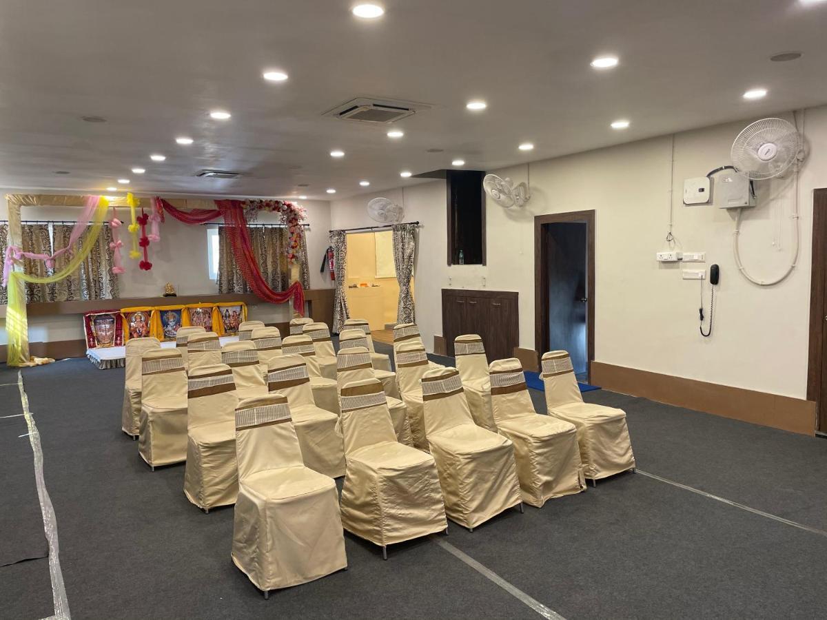 Hotel Bandhan Residency Колката Екстериор снимка